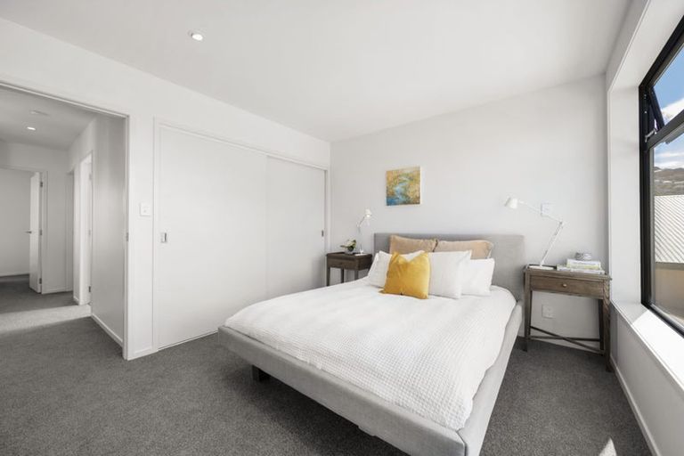 Photo of property in 96b Apu Crescent, Lyall Bay, Wellington, 6022