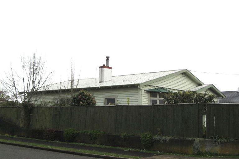 Photo of property in 36 Tokomaru Street, Welbourn, New Plymouth, 4312