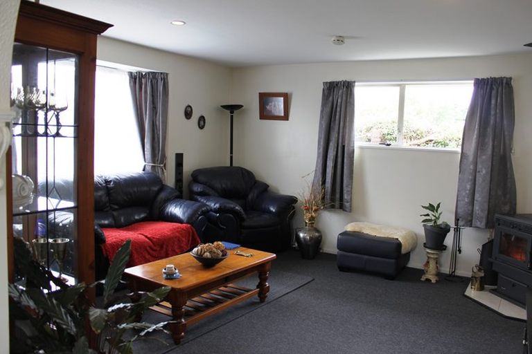 Photo of property in 16a Stanton Place, Woodend, 7610