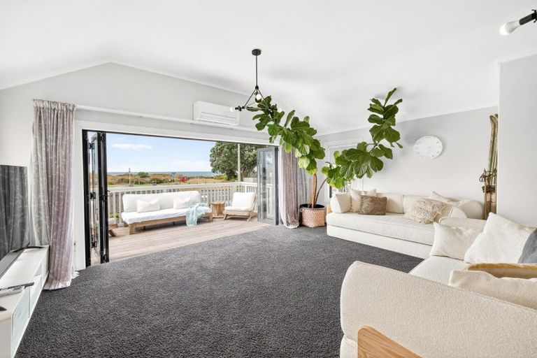 Photo of property in 4 Oceanbeach Road, Mount Maunganui, 3116