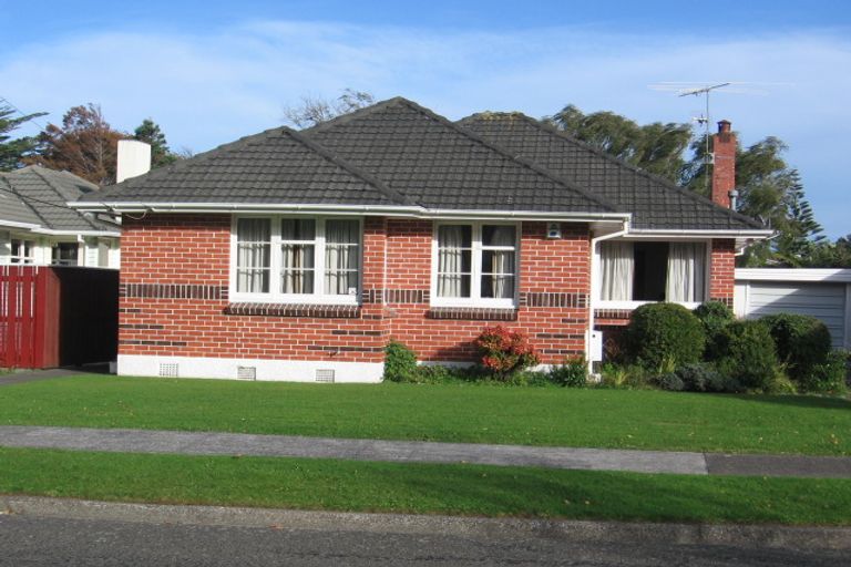 Photo of property in 12 Parnell Street, Fairfield, Lower Hutt, 5011