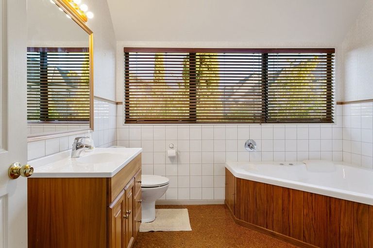 Photo of property in 1 Kips Way, Rangatira Park, Taupo, 3330