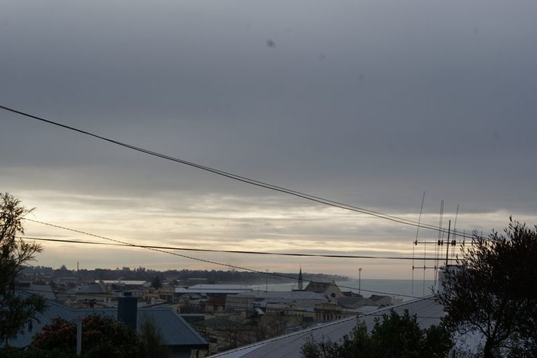 Photo of property in 10a Wharfe Street, South Hill, Oamaru, 9400