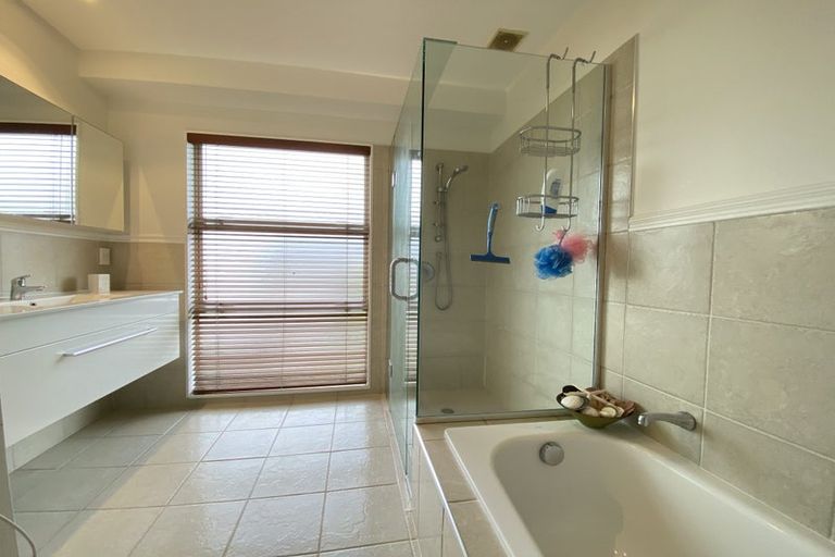 Photo of property in 221 Papamoa Beach Road, Papamoa Beach, Papamoa, 3118