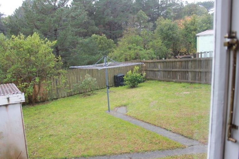 Photo of property in 8 Lincoln Grove, Cannons Creek, Porirua, 5024