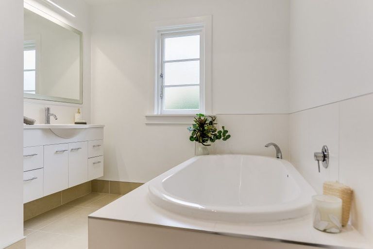 Photo of property in 5 Fow Street, Hamilton Central, Hamilton, 3204