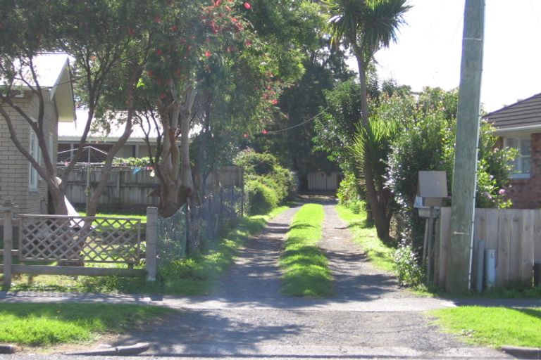 Photo of property in 1/22 Harbour View Road, Te Atatu Peninsula, Auckland, 0610
