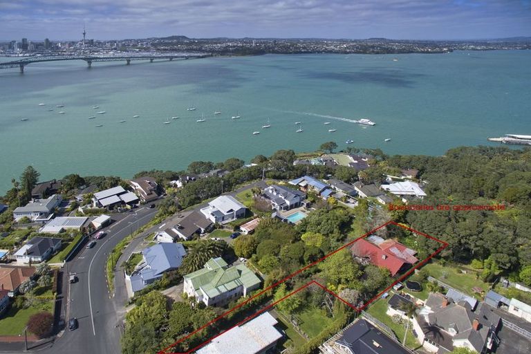 Photo of property in 24 Hinemoa Street, Birkenhead, Auckland, 0626