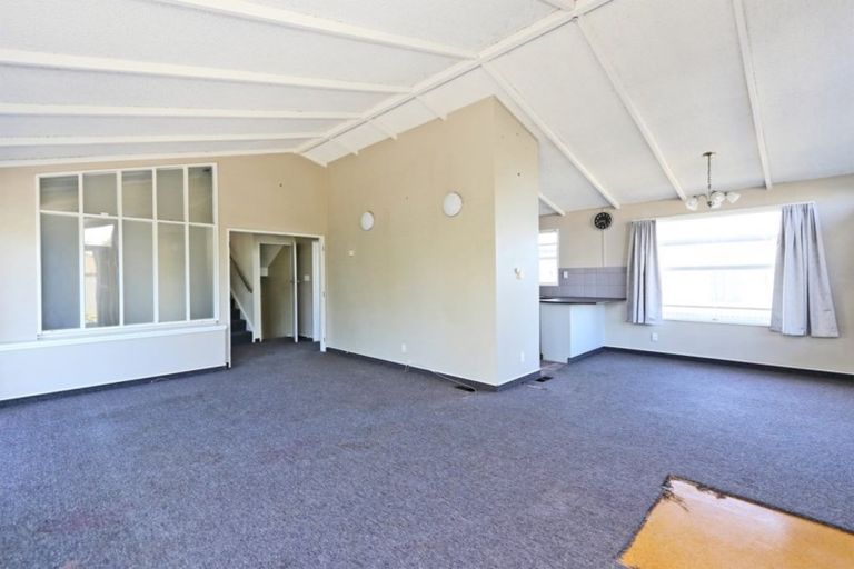 Photo of property in 717 Ballantyne Street, Frimley, Hastings, 4120