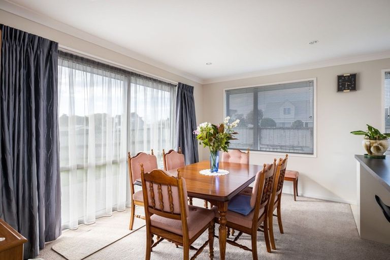 Photo of property in 1 Honeyfield Drive, Whalers Gate, New Plymouth, 4310