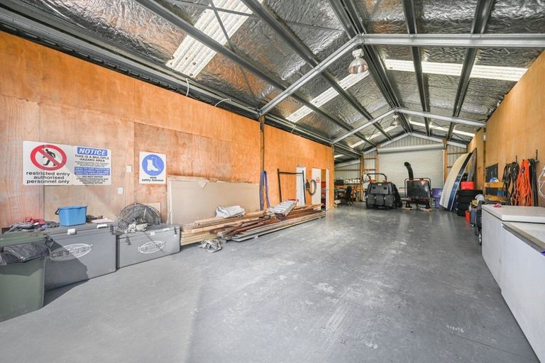 Photo of property in 202 Kempthorne Road, Russell, 0272