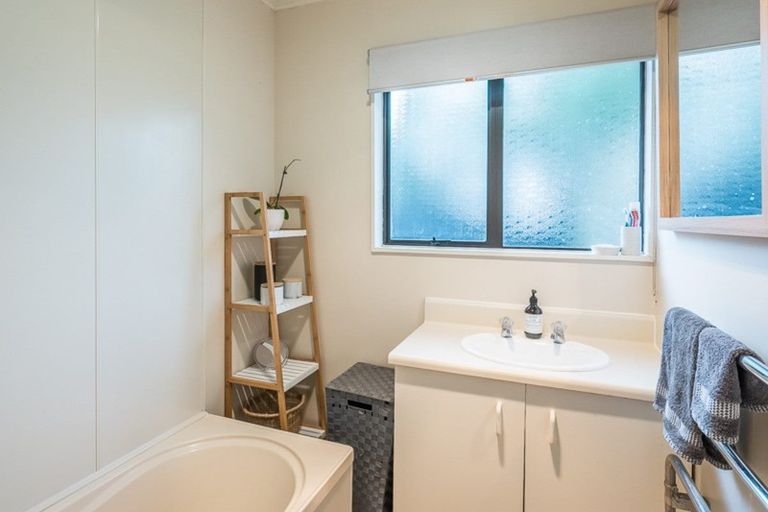 Photo of property in 3 Dennis Taylor Court, Paraparaumu, 5032