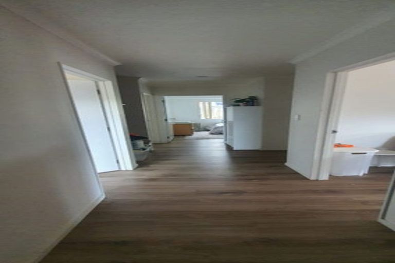 Photo of property in 9 Neesons Way, Glendene, Auckland, 0602