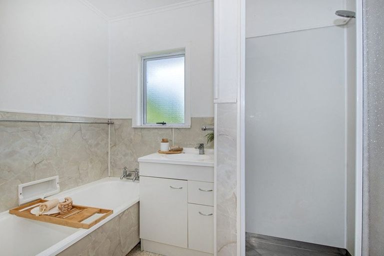 Photo of property in 60 Western Hills Drive, Kensington, Whangarei, 0112