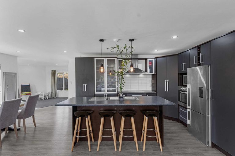 Photo of property in 9 Maadi Place, Papakura, 2110