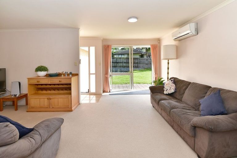 Photo of property in 63 Cabeleigh Drive, Helensville, 0800