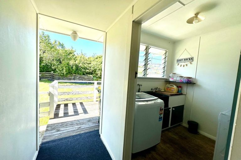 Photo of property in 16 Barnego Road, Balclutha, 9230