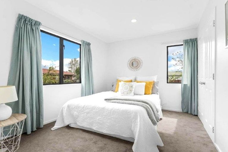 Photo of property in 3/17 Neta Grove, Henderson, Auckland, 0612