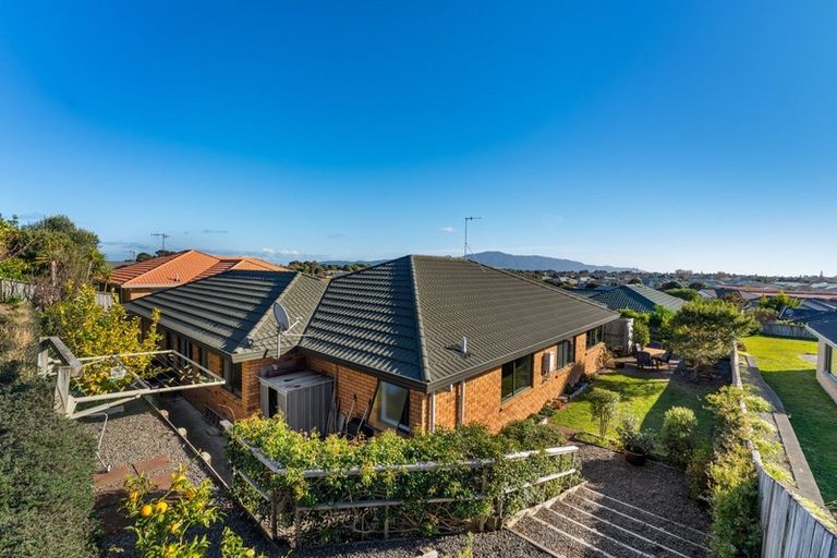 Photo of property in 117 Realm Drive, Paraparaumu, 5032