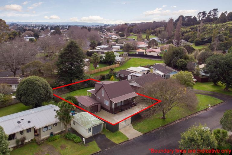 Photo of property in 27 Chrisarda Place, Red Hill, Papakura, 2110