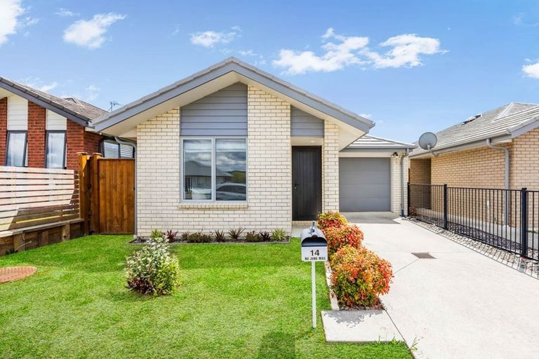 Photo of property in 14 Huamanu Street, Pukekohe, 2120