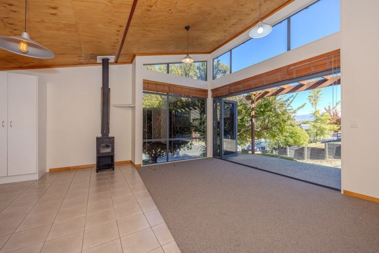 Photo of property in 137 Plantation Road, Wanaka, 9305
