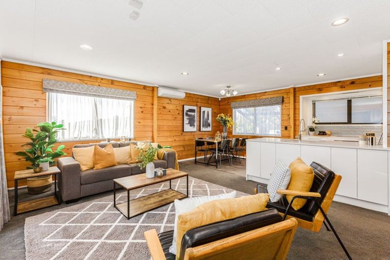 Photo of property in 37 Bodmin Terrace, Camborne, Porirua, 5026