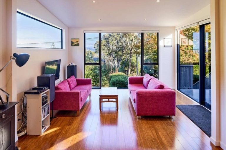 Photo of property in 3 Kaitawa Road, York Bay, Lower Hutt, 5013