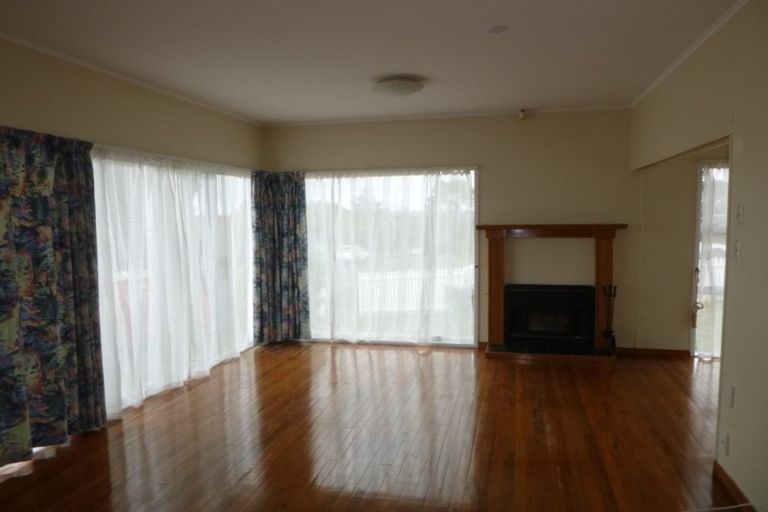 Photo of property in 67 Juniper Road, Sunnynook, Auckland, 0620