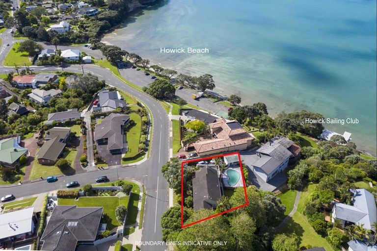 Photo of property in 20 Granger Road, Cockle Bay, Auckland, 2014