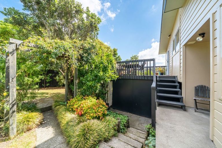 Photo of property in 6 Fathom Lane, Whitby, Porirua, 5024