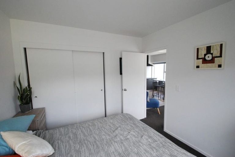 Photo of property in 11/32 Akaroa Drive, Maupuia, Wellington, 6022