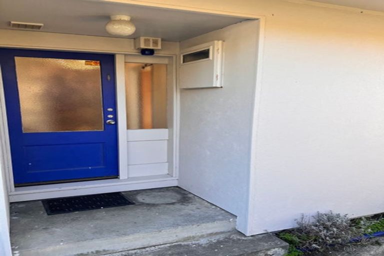 Photo of property in 7 Tukanae Street, Strathmore Park, Wellington, 6022