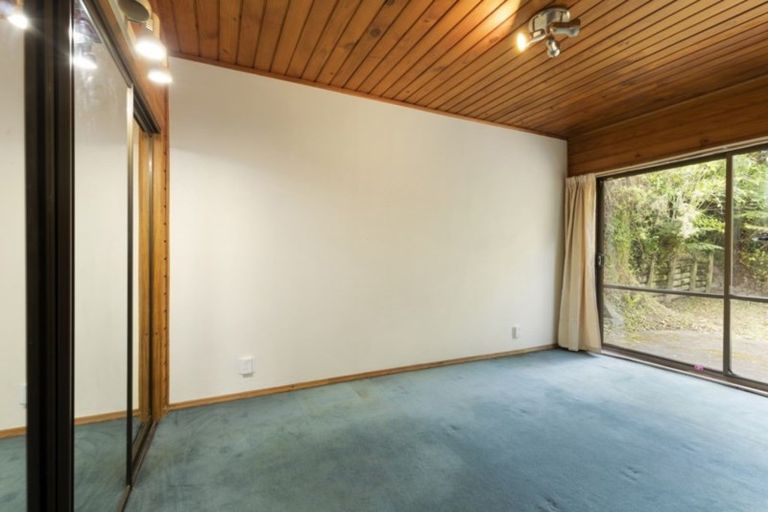 Photo of property in 33 Thomas Street, Stokes Valley, Lower Hutt, 5019