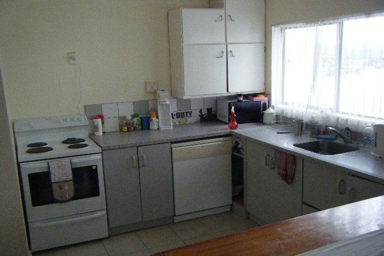 Photo of property in 92 Arahura Crescent, Waitangirua, Porirua, 5024