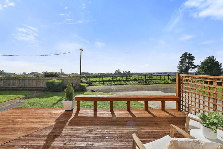 Photo of property in 1467 Mangorei Road, Mangorei, New Plymouth, 4371