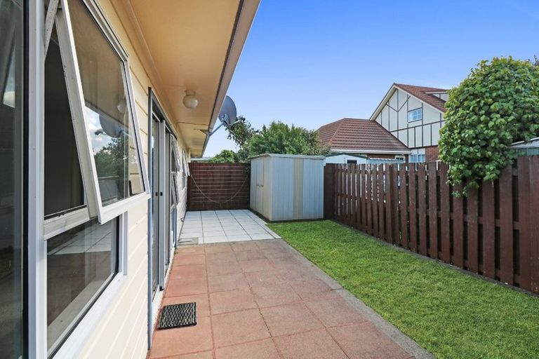 Photo of property in 50b Whites Line West, Woburn, Lower Hutt, 5010