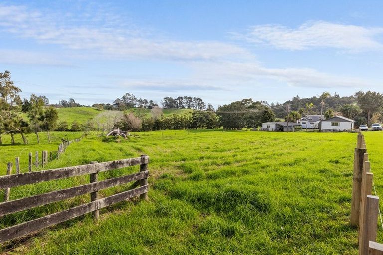 Photo of property in 14 Te Arai Point Road, Te Arai, Wellsford, 0975