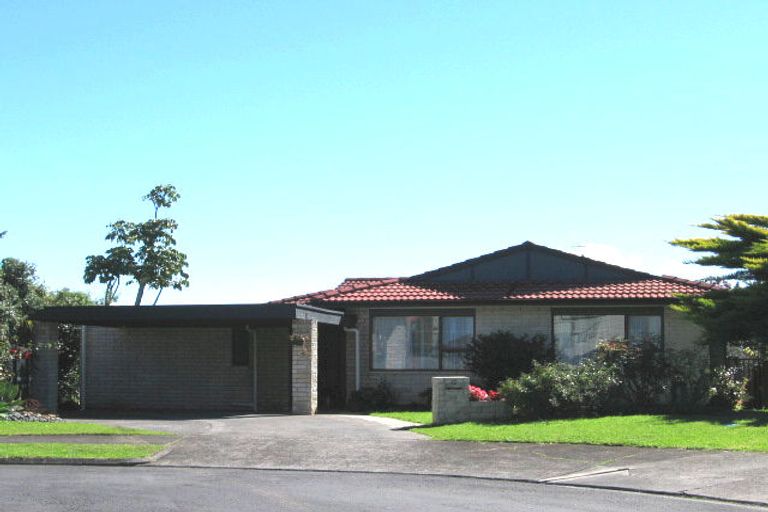 Photo of property in 12 Sheralee Place, Bucklands Beach, Auckland, 2014