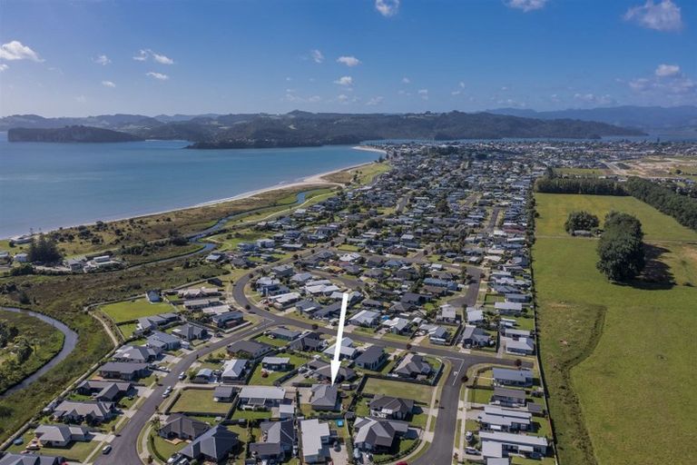 Photo of property in 11 Alf Simpson Drive, Whitianga, 3510