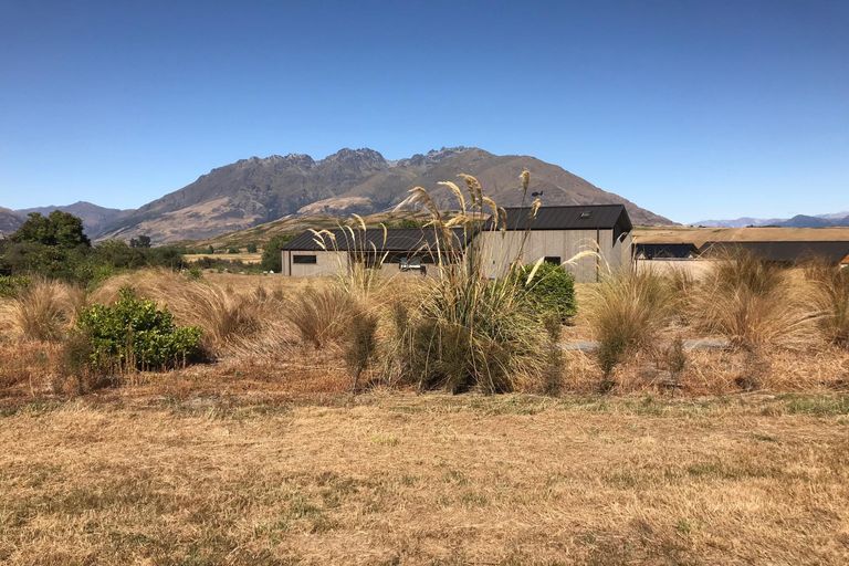 Photo of property in 9 Kerrera Lane, Jacks Point, Queenstown, 9371