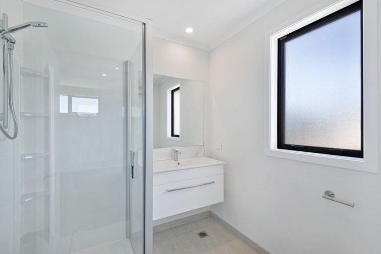 Photo of property in 13 Holmes Hanover Lane, Halswell, Christchurch, 8025