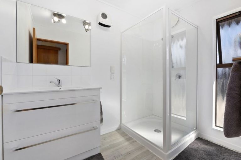 Photo of property in 21 Baltimore Crescent, Totara Park, Upper Hutt, 5018