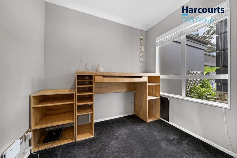 Photo of property in 28 Franshell Crescent, East Tamaki, Auckland, 2013