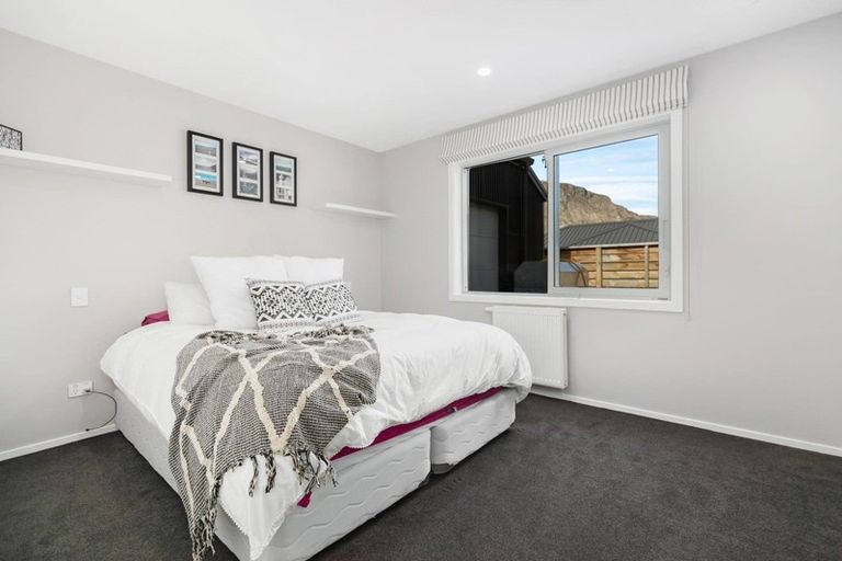 Photo of property in 12 Morepork Way, Arthurs Point, Queenstown, 9371