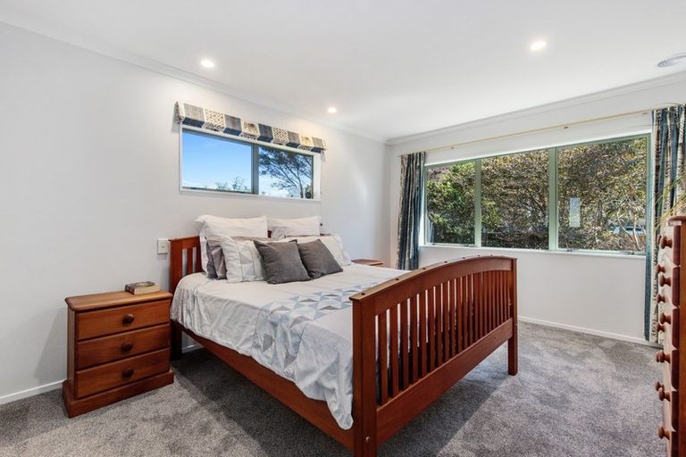 Photo of property in 20 Greenough Place, Rototuna, Hamilton, 3210