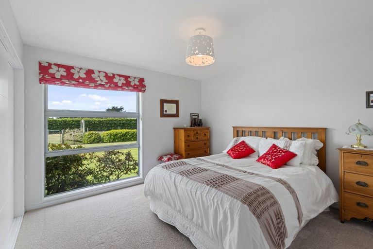 Photo of property in 1/456 Curraghs Road, West Melton, Christchurch, 7676