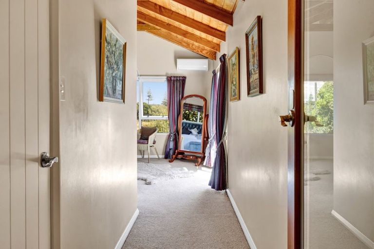 Photo of property in 50 Leslie Street, Waitara, 4320