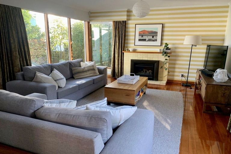 Photo of property in 41 Donald Street, Karori, Wellington, 6012