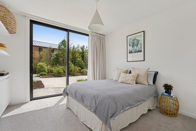 Photo of property in 1 Torridon Court, Jacks Point, Queenstown, 9371